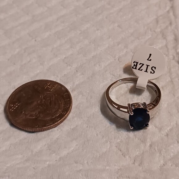 Blue Sapphire Silver Solitaire Fashion Ring Size 7 NWOT - Picture 9 of 14